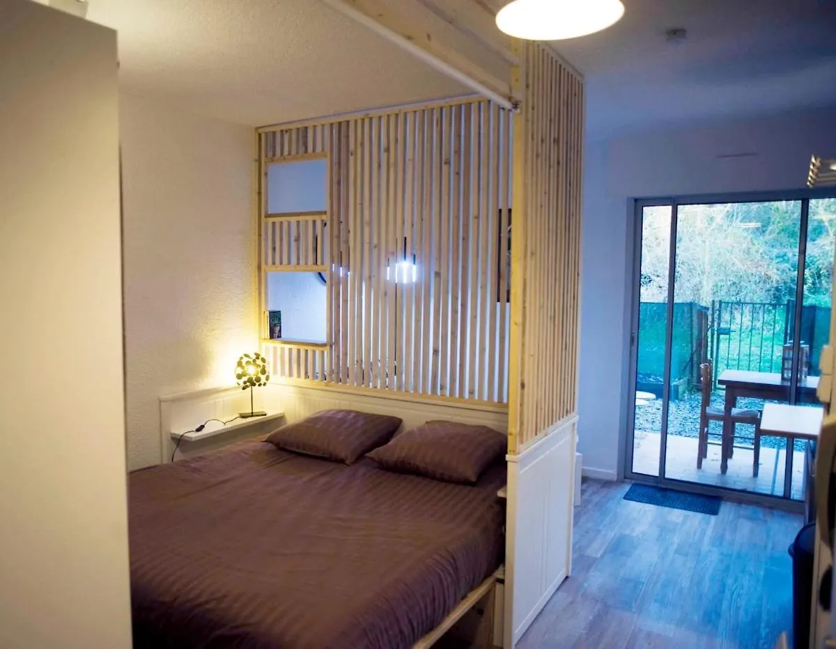 Appartement T1Bis Avec Jardinet Au Calme contacts